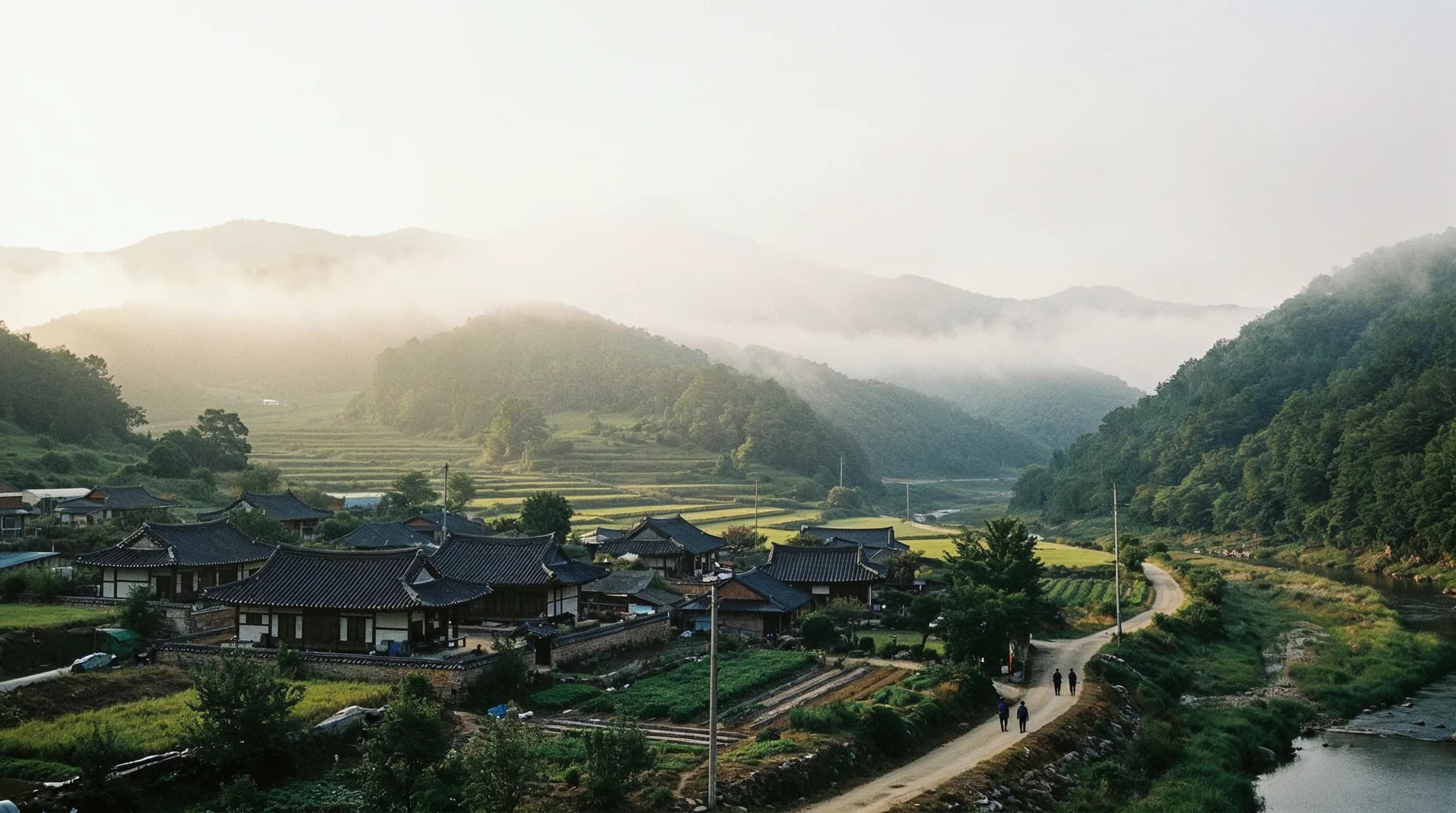 경북 산촌 마을의 아침 풍경